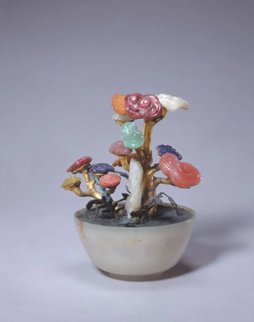 宝石灵芝盆景 | 故宫生活器具类藏品