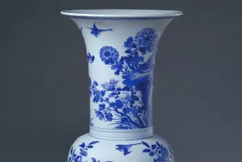 青花雉鸡牡丹纹凤尾尊 - 故宫陶瓷器藏品