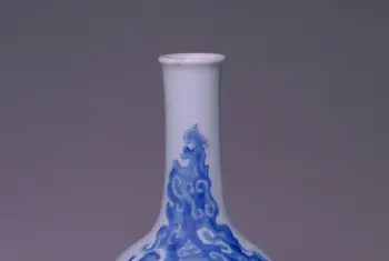 青花夔凤纹双陆尊 - 故宫陶瓷器藏品