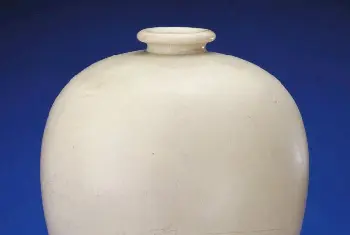 白釉梅瓶 - 故宫陶瓷器藏品