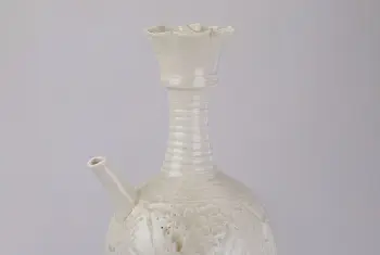 白釉刻划花花口注壶 - 故宫陶瓷器藏品