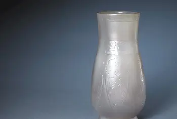 玛瑙雕蝉纹觯 - 故宫玉石器藏品