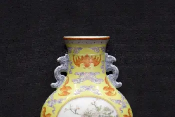 粉彩壁瓶 - 故宫陶瓷器藏品