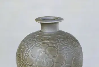 耀州窑青釉刻花瓶 - 故宫陶瓷器藏品