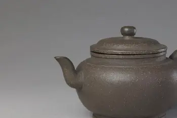 宜兴窑紫砂圆壶 - 故宫陶瓷器藏品