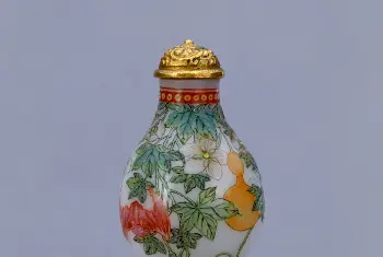 玻璃胎画珐琅葫芦式鼻烟壶 - 故宫生活器具类藏品